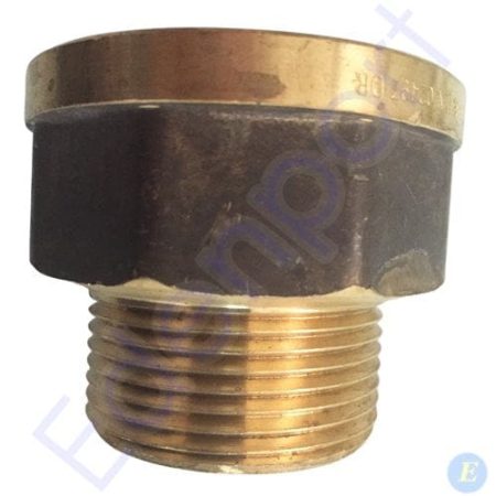 Brass threaded pipe fitting with hex body